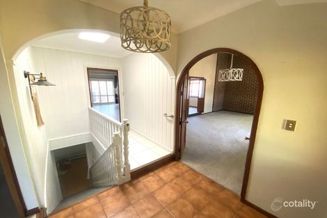 Property photo of 8 Ward Close Prairiewood NSW 2176