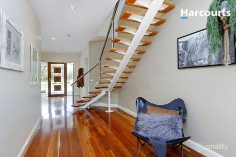 Property photo of 11 Peppermint Place Bittern VIC 3918