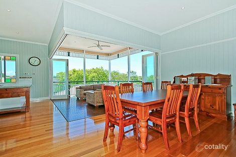 Property photo of 2380 Wynnum Road Wynnum QLD 4178