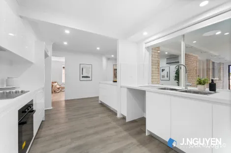 Property photo of 24 Buranda Crescent St Johns Park NSW 2176