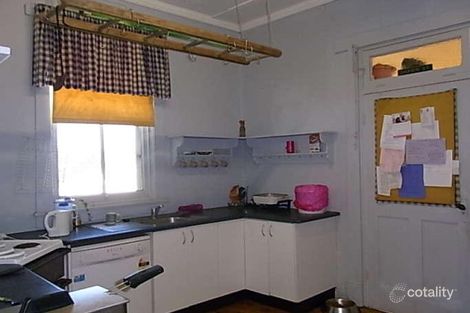 22-24 Mackenzie St, Young, NSW 2594