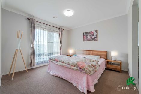 Property photo of 1 Dromana Way Truganina VIC 3029