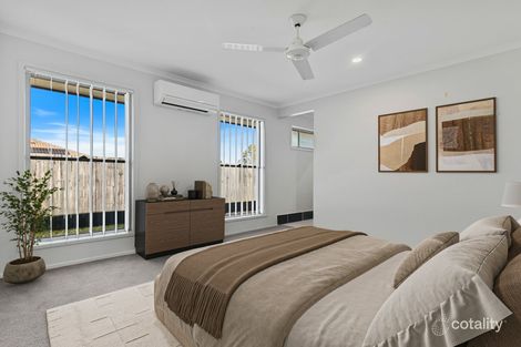 Property photo of 21 Grasstree Place Ningi QLD 4511