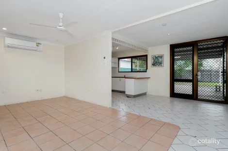 Property photo of 10 Palm Drive Deeragun QLD 4818