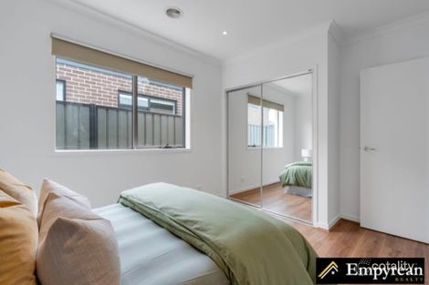 Property photo of 7 Tamarin Street Craigieburn VIC 3064