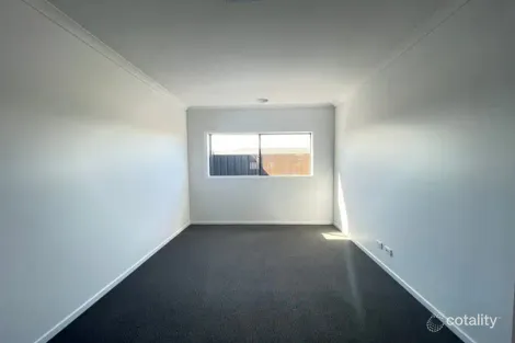 Property photo of 80 Eaglemont Drive Strathtulloh VIC 3338