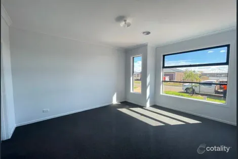 Property photo of 80 Eaglemont Drive Strathtulloh VIC 3338