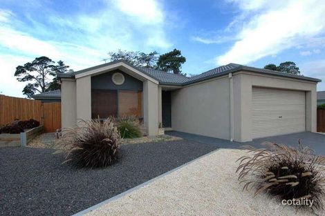 2-4 Homestead Dr, St Albans Park, VIC 3219