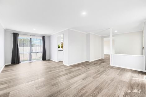Property photo of 2 Walnut Court Cranbourne North VIC 3977