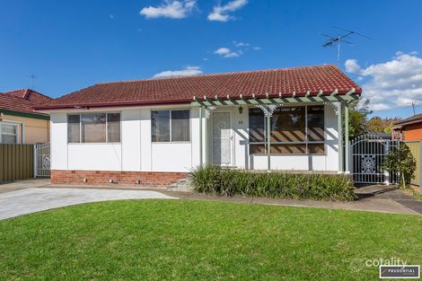 10 Cedric St, Macquarie Fields, NSW 2564