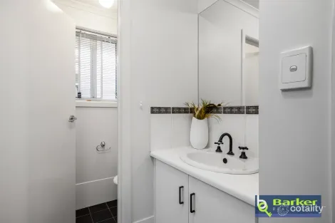 Property photo of 52B Potts Road Evanston Park SA 5116