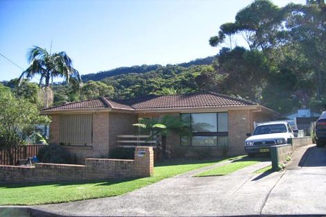 18 Joseph St, Woonona, NSW 2517