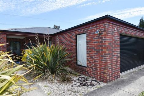 7 Ferndale Ct, Mount Helen, VIC 3350