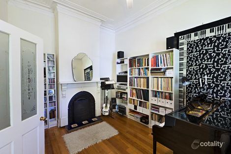 Property photo of 118 Gladstone Avenue Northcote VIC 3070