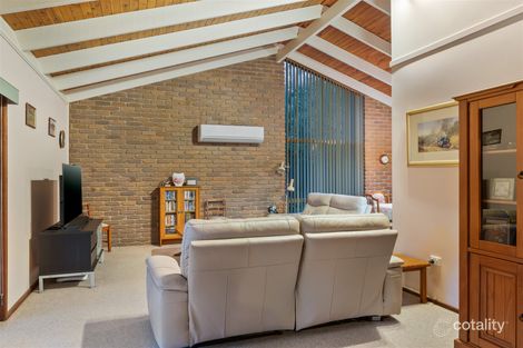 Property photo of 27 Morisset Court Edens Landing QLD 4207