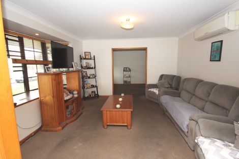 Property photo of 27 The Lakes Way Forster NSW 2428