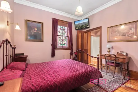 Property photo of 218 Rocket Street Bathurst NSW 2795