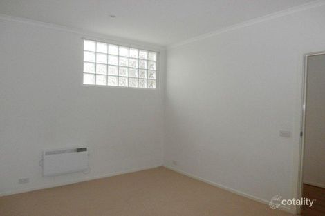 Property photo of 19/3 Rusden Place Notting Hill VIC 3168