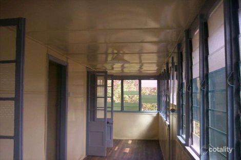 Property photo of 102 Warwick Road Ipswich QLD 4305