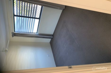 Property photo of 2/12 Bradford Street Labrador QLD 4215