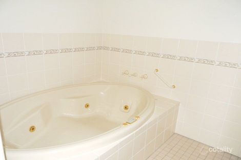 Property photo of 13 Allumba Street Queanbeyan West NSW 2620