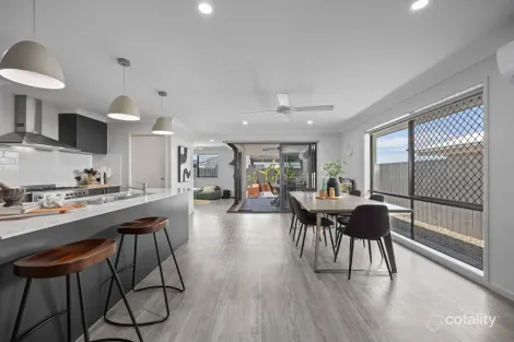 Property photo of 25 William Street Deebing Heights QLD 4306