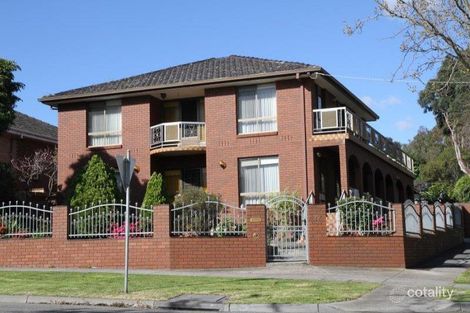 Property photo of 42 Yerrin Street Balwyn VIC 3103