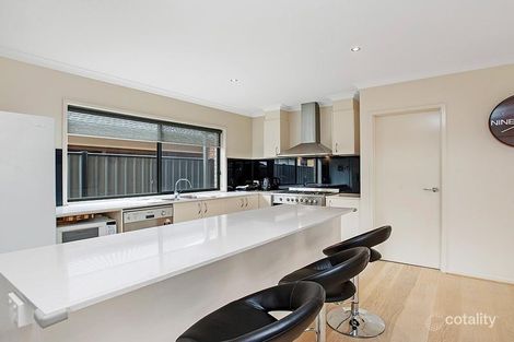Property photo of 10 Clandon Way Derrimut VIC 3026