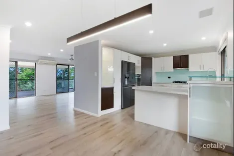 Property photo of 159 Alexander Drive Highland Park QLD 4211