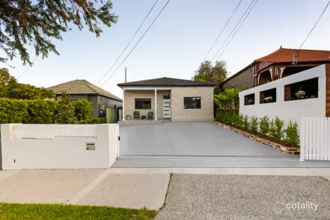 92 Crinan St, Hurlstone Park, NSW 2193