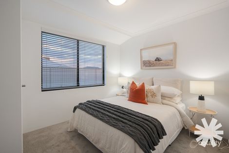 Property photo of 35 Halcyon Crescent Aveley WA 6069