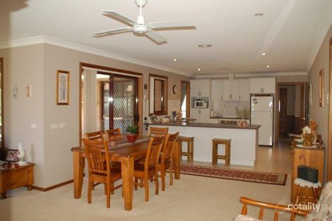 Property photo of 27 Rosemont Avenue Kelso NSW 2795