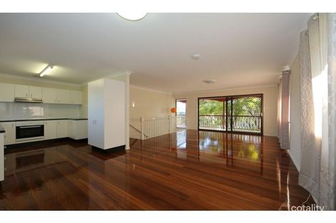 Property photo of 4 Miandetta Street Mansfield QLD 4122