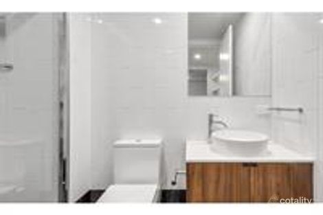 Property photo of 301/35-39 Lambert Road Indooroopilly QLD 4068