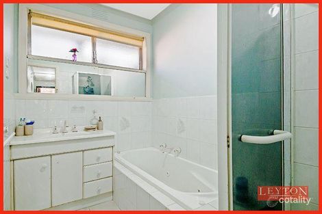 Property photo of 6 Glencoe Grove Dandenong North VIC 3175