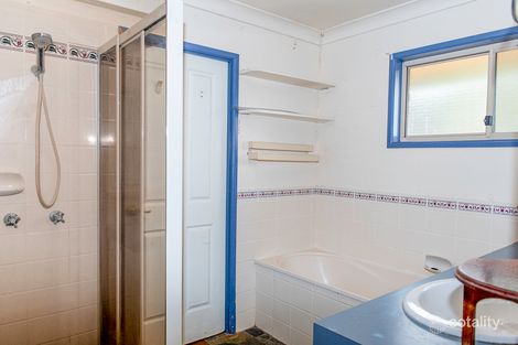 Property photo of 6 Ramsay Street Greenmount QLD 4359