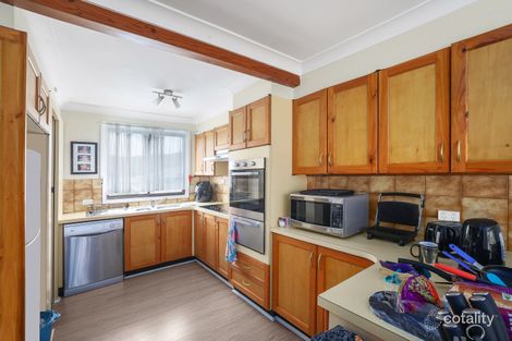 Property photo of 108 Kerry Crescent Berkeley Vale NSW 2261