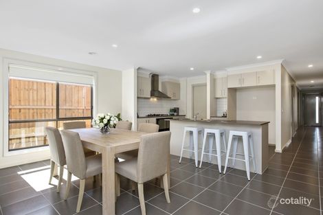 Property photo of 36A Royaloak Crescent Cranbourne East VIC 3977