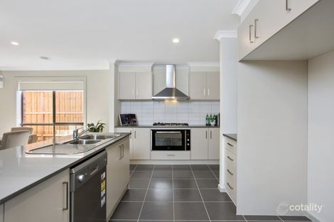 Property photo of 36A Royaloak Crescent Cranbourne East VIC 3977