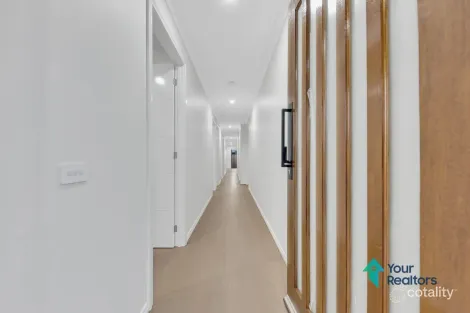 Property photo of 21 Catchment Drive Fraser Rise VIC 3336