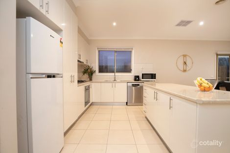 Property photo of 35 Bunker Circuit Deer Park VIC 3023