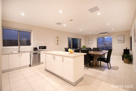 Property photo of 35 Bunker Circuit Deer Park VIC 3023