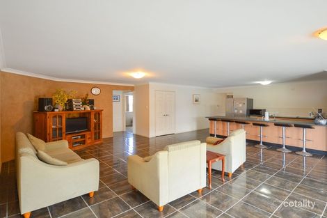 Property photo of 16 McKerrow Crescent Goodna QLD 4300