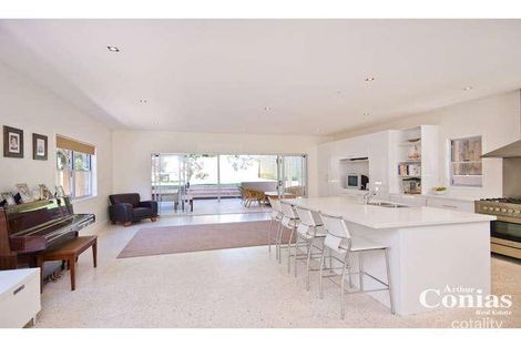 Property photo of 10 Crawford Ashgrove QLD 4060
