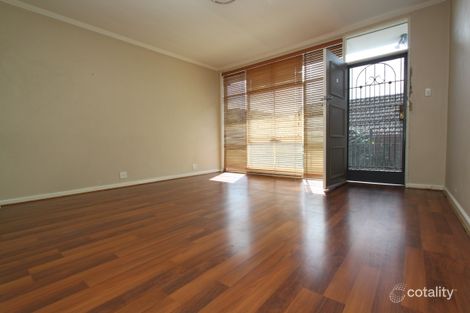 5/11a Pine Ave, Elwood, VIC 3184