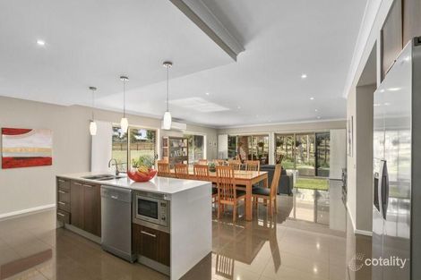 Property photo of 98 Ocean View Parade Lakes Entrance VIC 3909