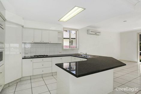 Property photo of 5 Oyster Cove Promenade Helensvale QLD 4212