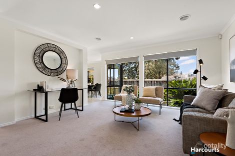 Property photo of 1 Azure Place Narre Warren South VIC 3805