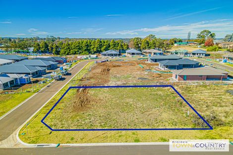 Property photo of 15 Frizell Crescent Armidale NSW 2350