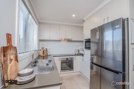 Property photo of 25/11 Castan Street Coombs ACT 2611